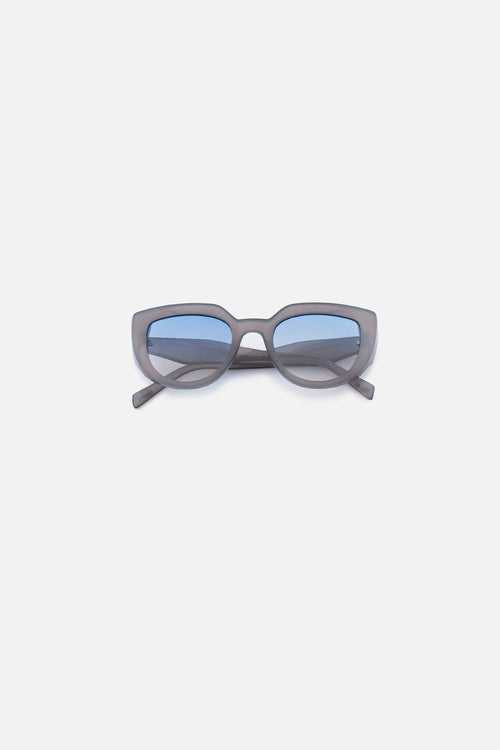 Card slide image -  GAFAS DE SOL DE MOVIES MARCO GRIS GÉNERO NEUTRO